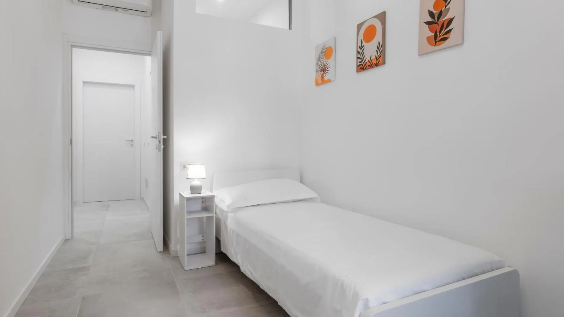 Nice Two Bedrooms In Viale Monza Mm1 Gorla Milano 0*,  Italia